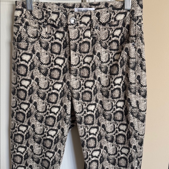 GOOD AMERICAN "Good Legs" Snakeskin Print Jeans Pockets Belt Loops Size 4/27 - Picture 2 of 12